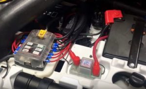 UTV dual battery kit on Honda Pioneer
